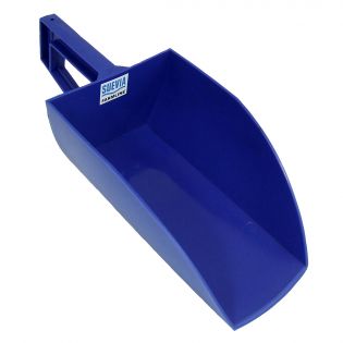 Standard agricultural feeding scoop, 1 kg (2.2 lb)