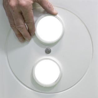 Bottom air flow vent for Agri-Plastics hutches