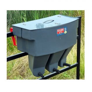 Lid for Milk Bar Calf Feeder With 3 Teats